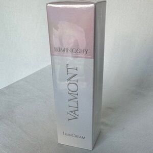 Valmont Luminosity LumiCream in Pink and White